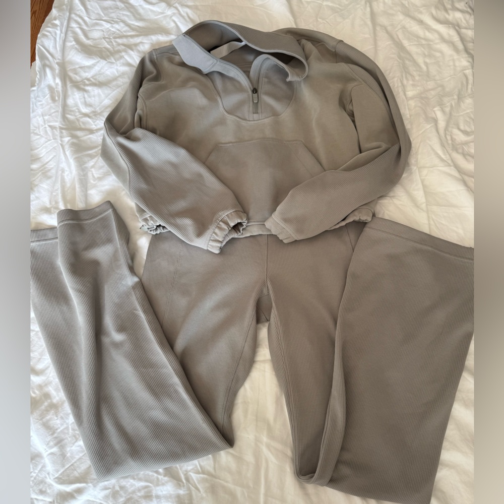 Lululemon Brushed Softstreme Ribbed set, Zip Flared Pant sz 8 & Half Zip sz 6 - Picture 10 of 12